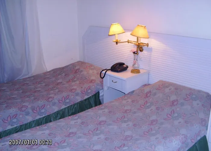 Guest house Olhos Pretos 3*